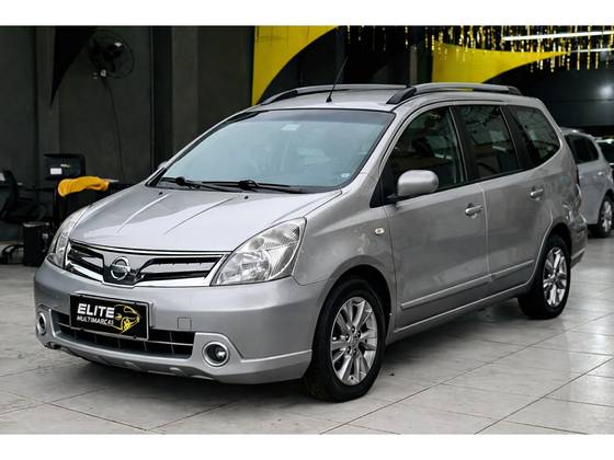 NISSAN GRAND LIVINA 1.8 SL 16V FLEX 4P AUTOMÁTICO NISSAN GRAND LIVINA 1.8 SL 16V FLEX 4P AUTOMÁTICO